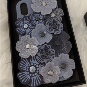 Coach tea rose case XR